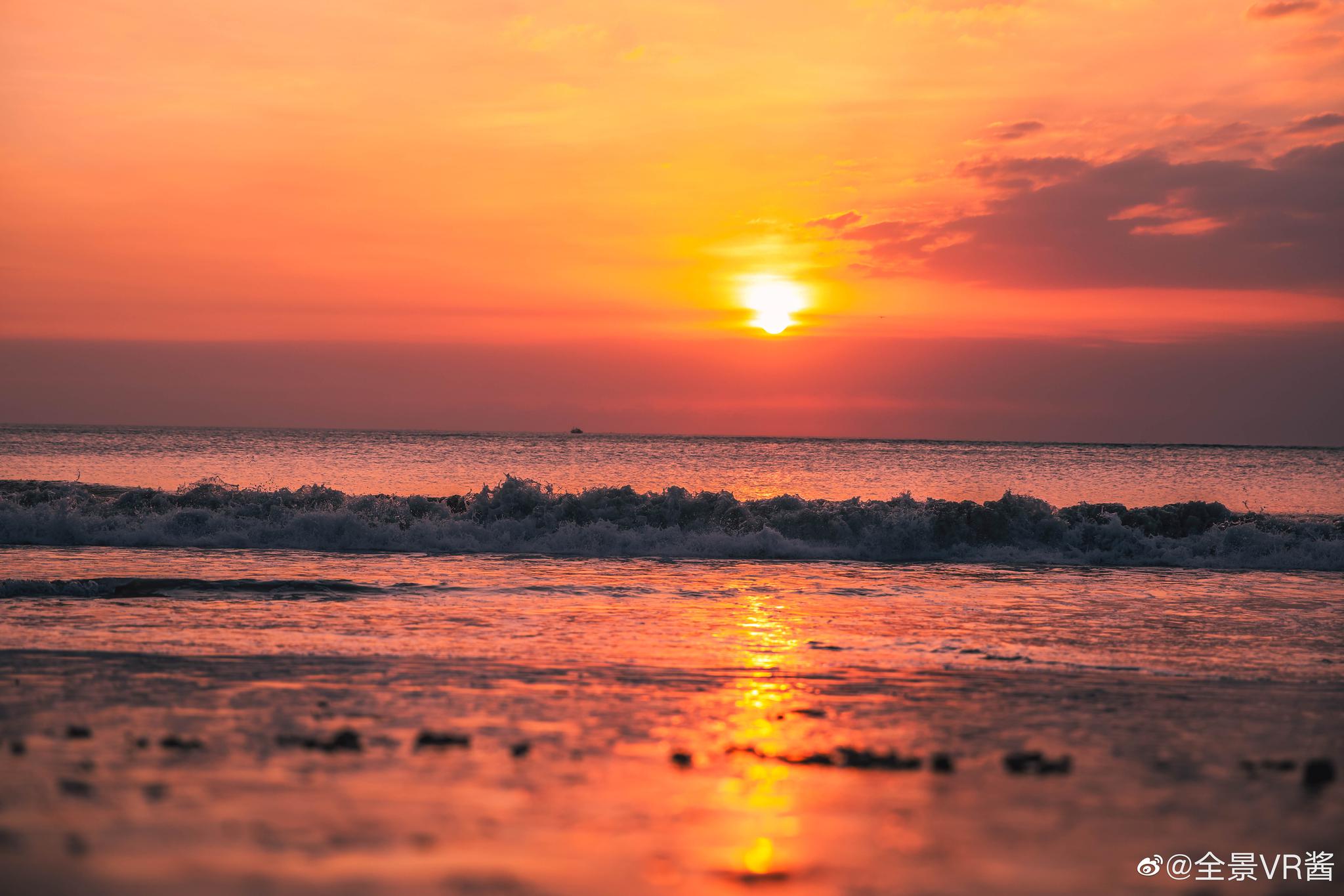 巴厘岛金巴兰海滩日落,蓝梦岛梦幻沙滩,恶魔的眼泪,佩尼达岛海边