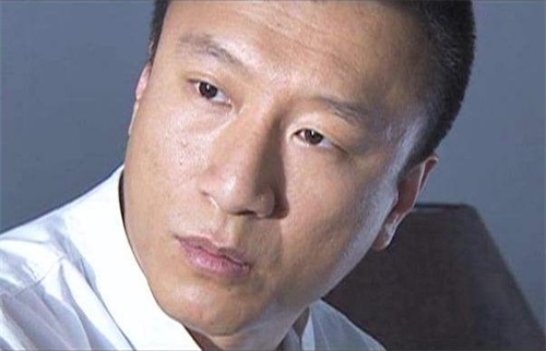 电视剧中最厉害的五位黑老大,个个心狠手辣,智慧过人,你记得谁