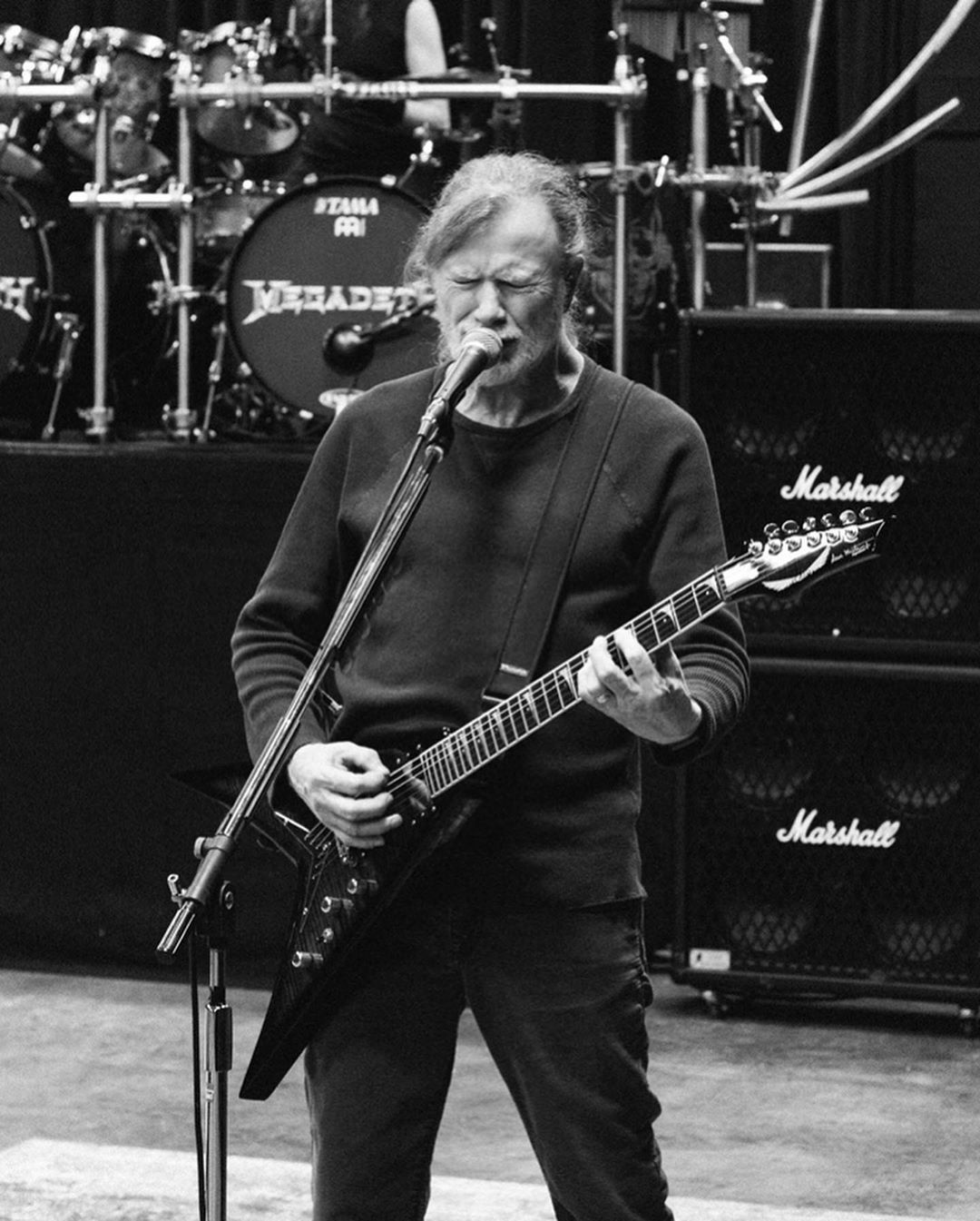 美国 乐团的dave mustaine在2019年公布自己患上喉癌.日前