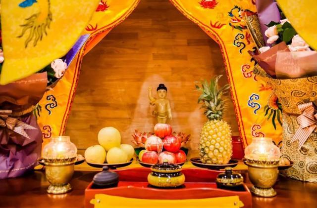 为什么供佛都用水,而不用茶?