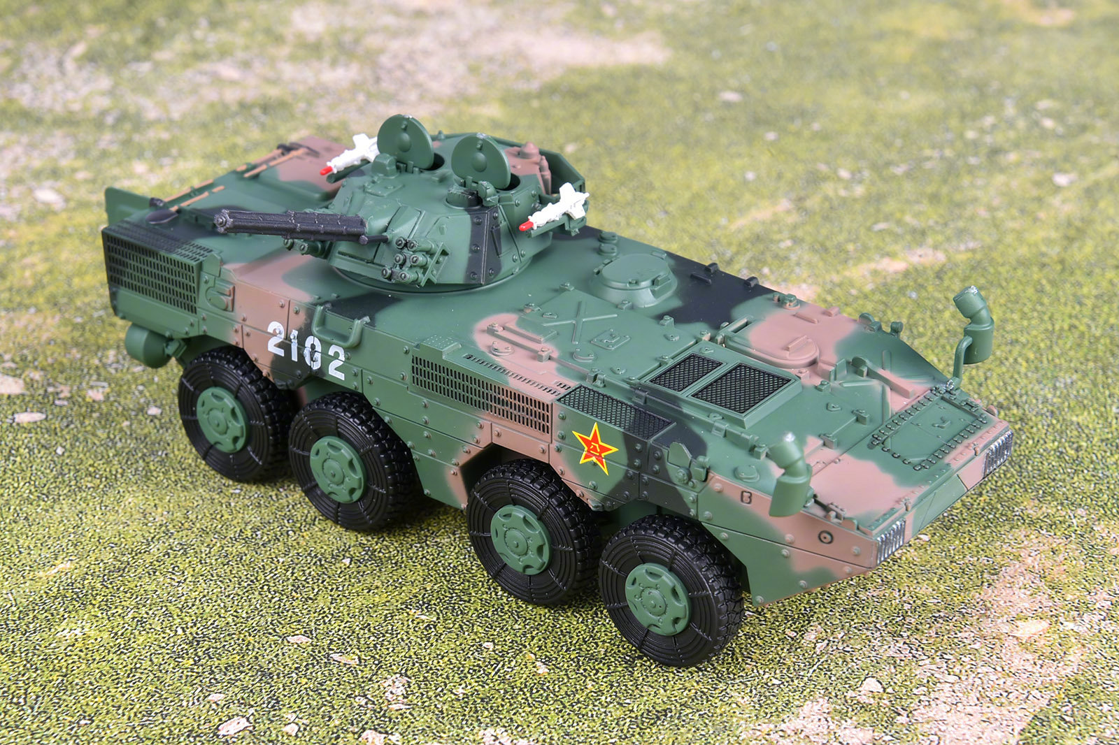 1/72中国zbl-09式轮式步兵战车 朱日和迷彩成品|炮塔|威龙|模型_新浪
