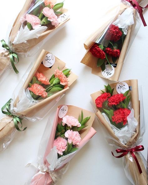 生活中的小美好,母亲节康乃馨花束包装