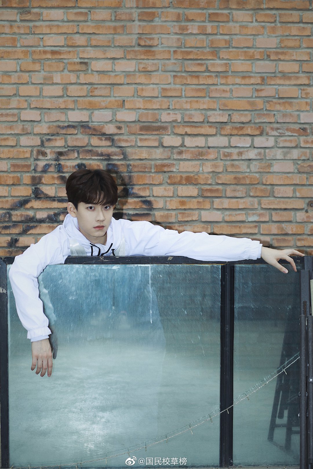 分享一个据说是北二外的学霸校草吴岳卿