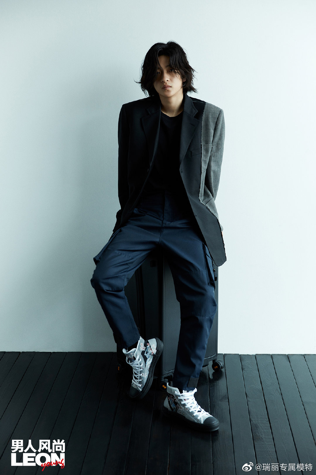 八月刊封面人物@屈楚萧 来了