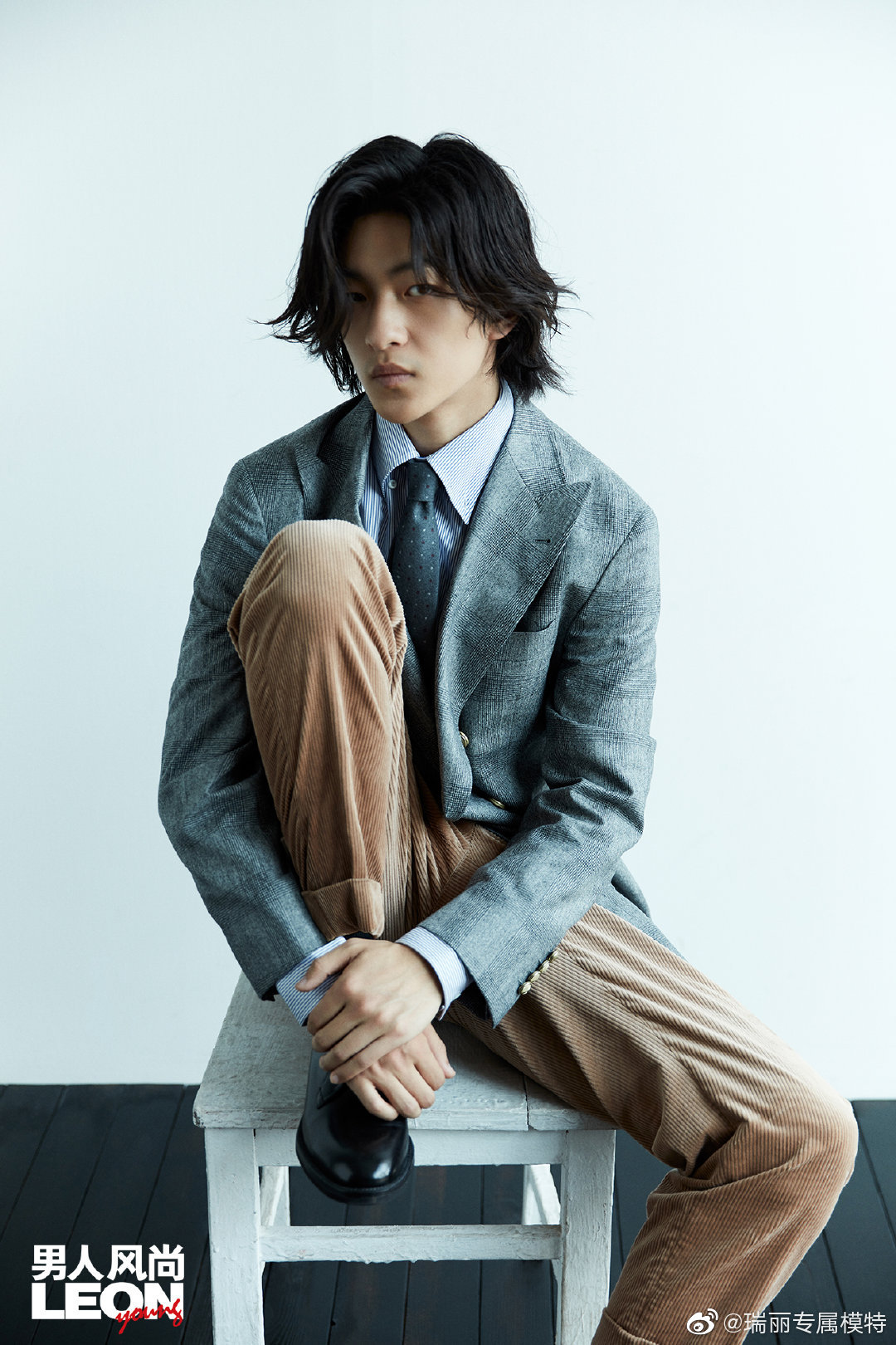 八月刊封面人物屈楚萧来了