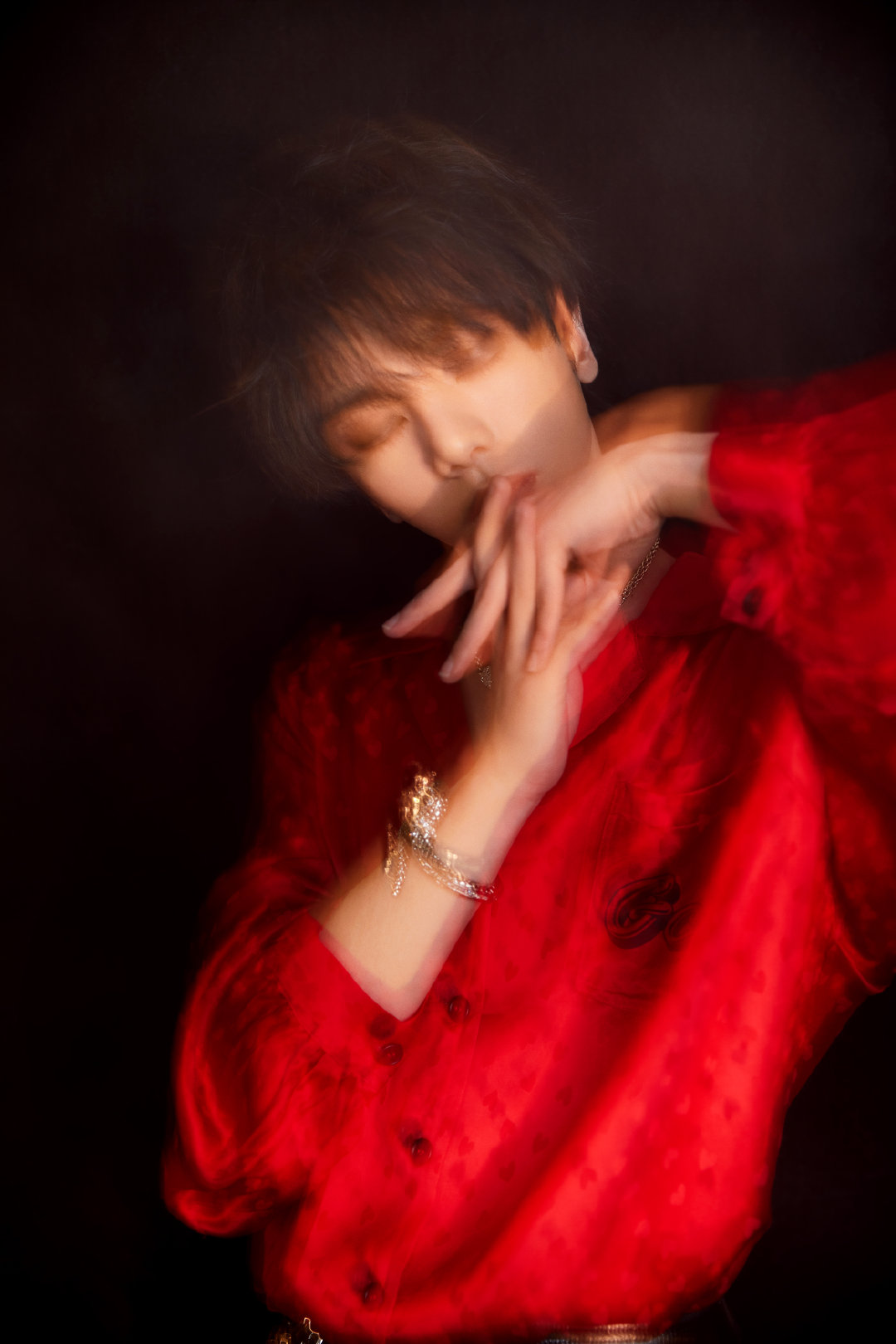 红衣少年高音绚烂,台风稳健|高音|红衣|华晨宇yu_新浪新闻