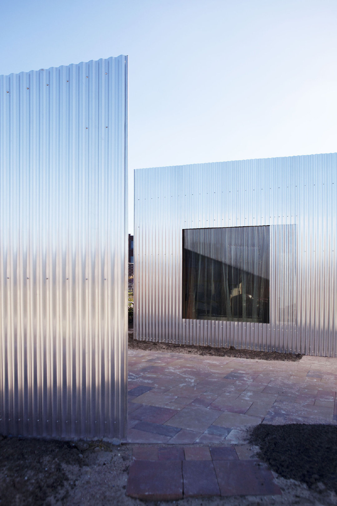 建筑外立面设计,精致的玻璃幕墙.