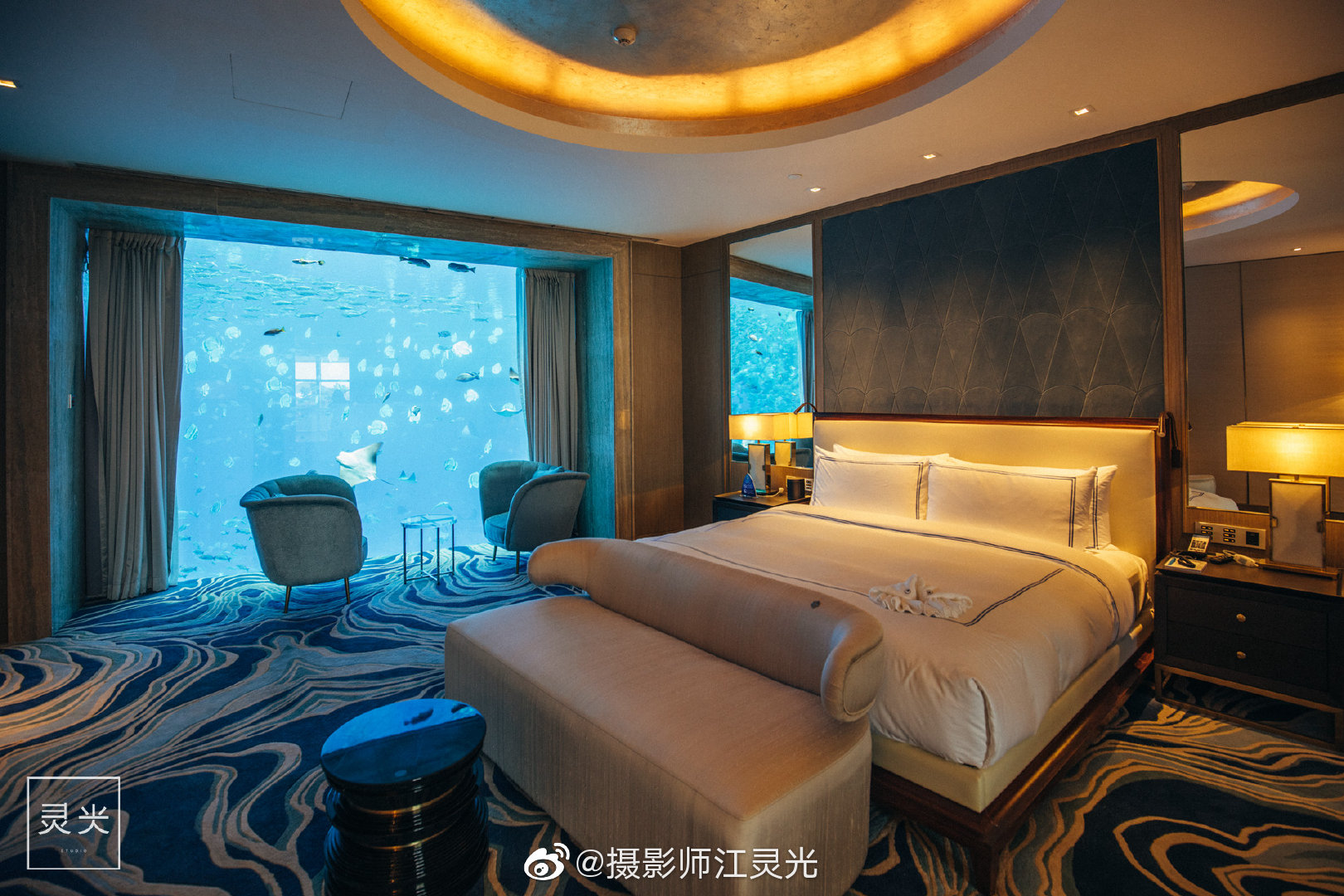 我住的这个是"尼普顿水底套房"分为上下两层