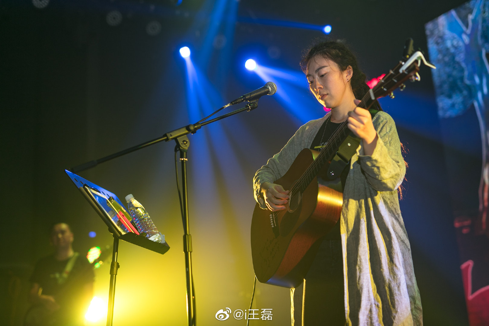 安安李上安 李上安 2019"叁分之叁——执此一念"下半年全国巡演|裙