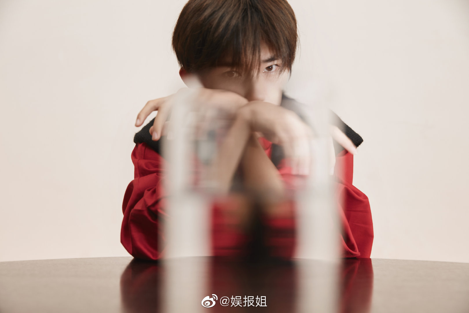 冷静和热情之间 上线