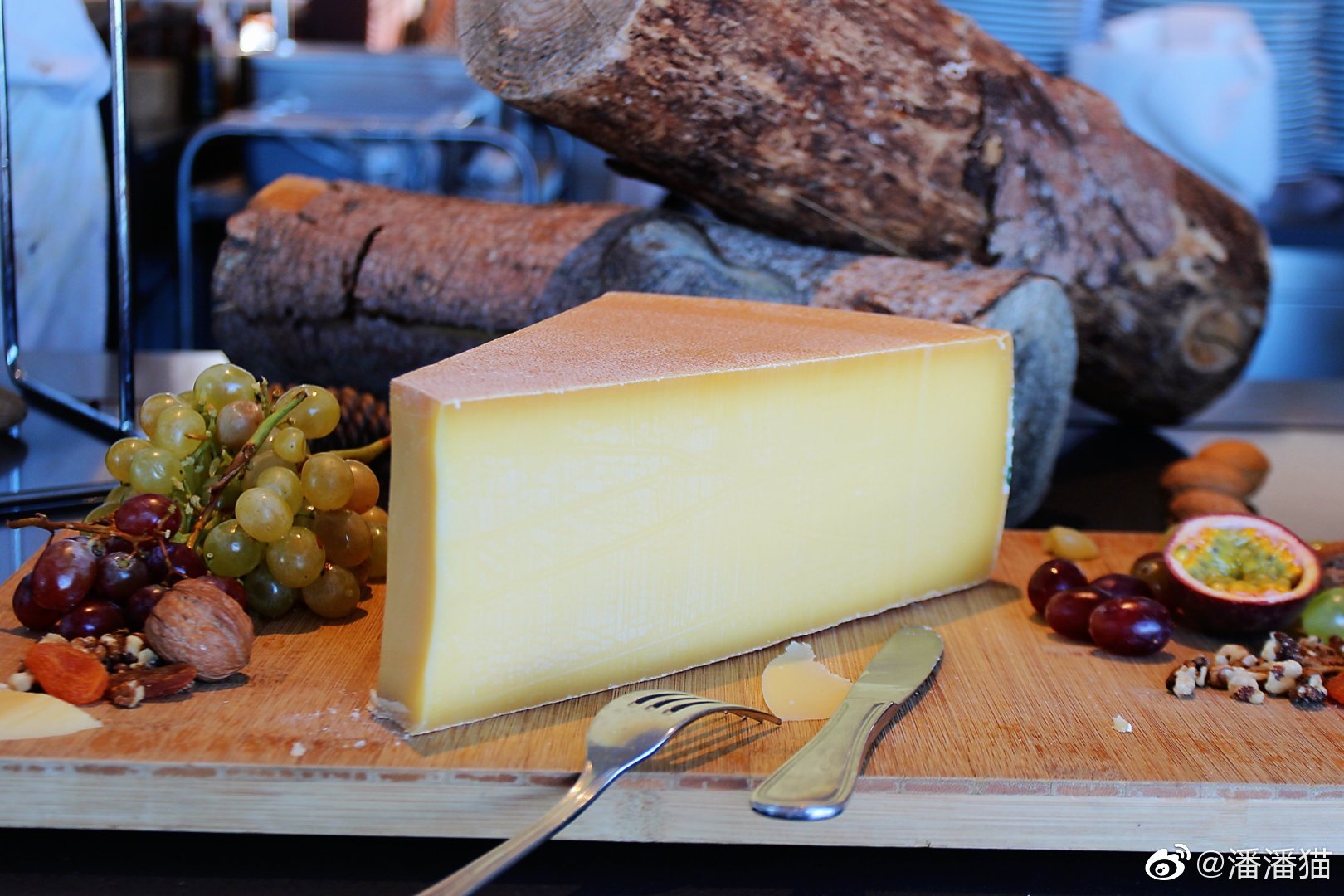 到了盛产奶酪的罗纳•阿尔卑斯大区，可得把奶酪吃好了