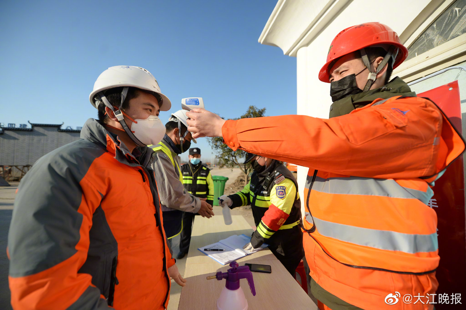 复工防疫必须"硬"