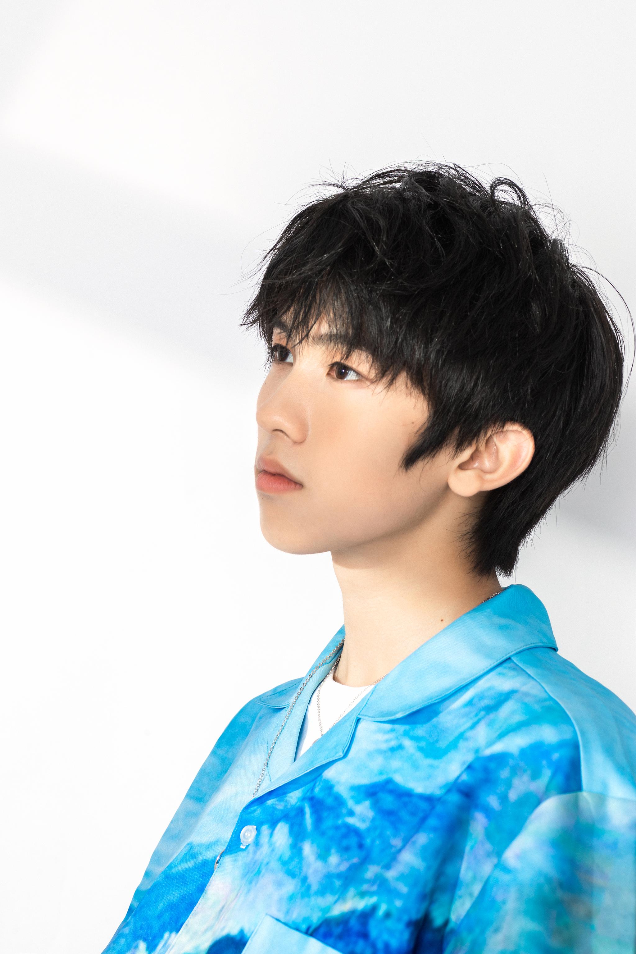 易安音乐社-林墨 第二支单曲《海上 地上 天上》已全网上线～在这烦