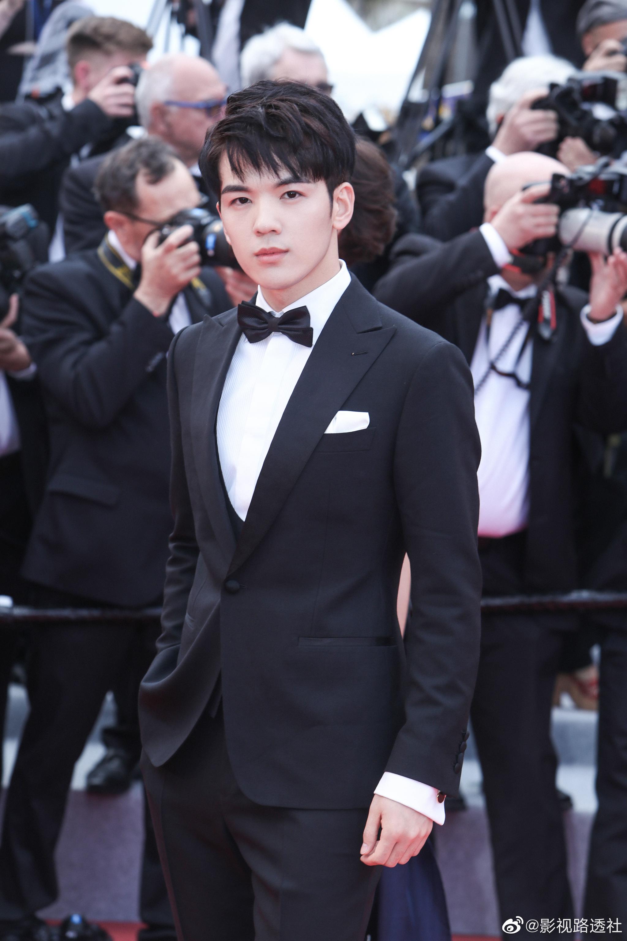 梅溪湖男孩@仝卓tong 亮相戛纳电影节红毯!