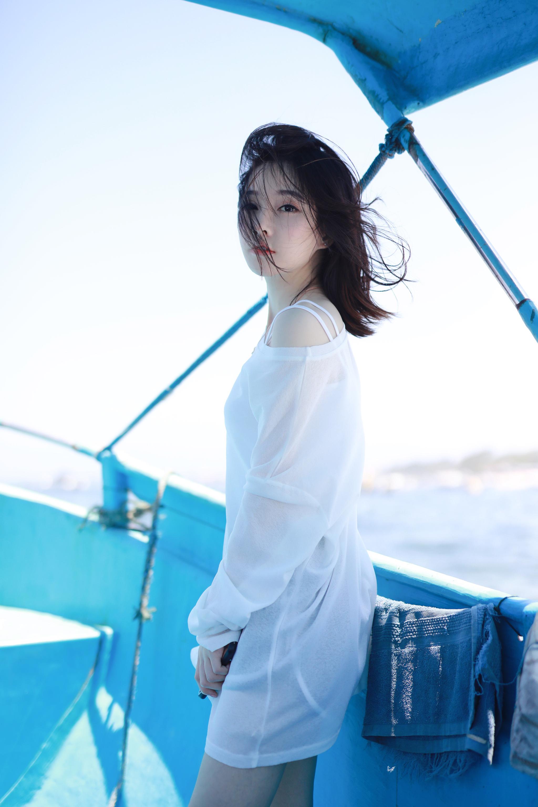 "斗鱼一姐"冯提莫与斗鱼合约到期了哎!不知道这位直播界顶流