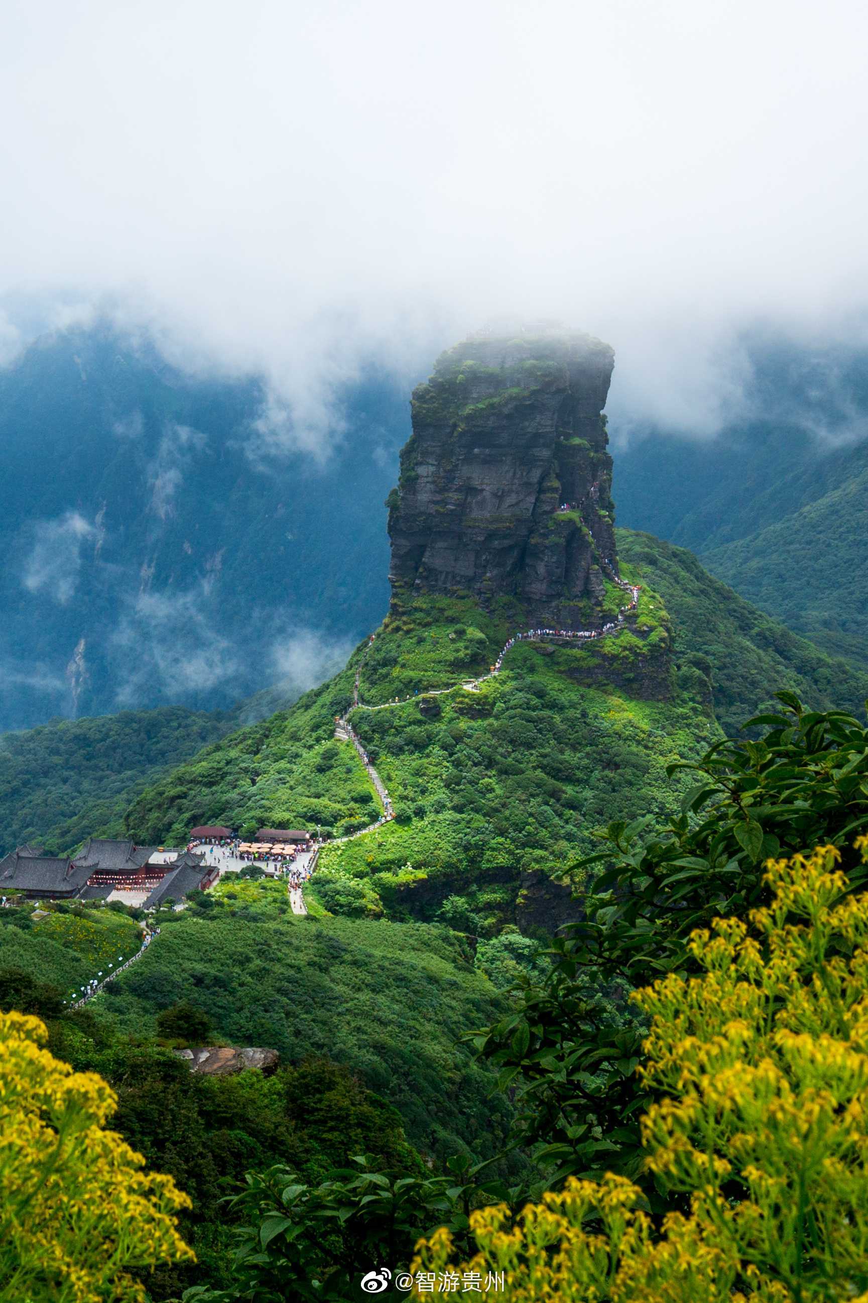 贵州灵山梵净山梵天净土的佛教道场