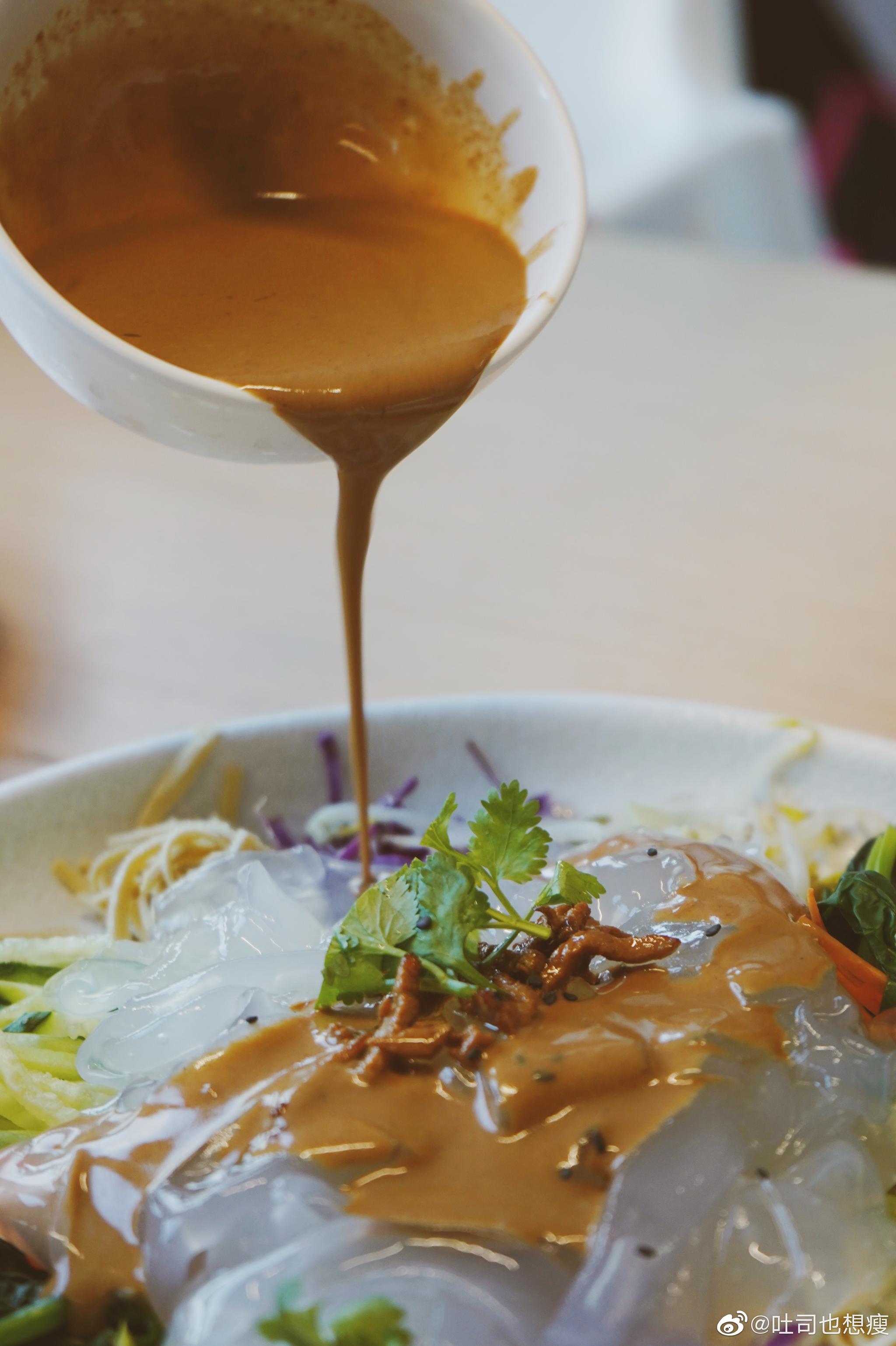 东北拉皮 62没错,我看上的就是它的麻酱?