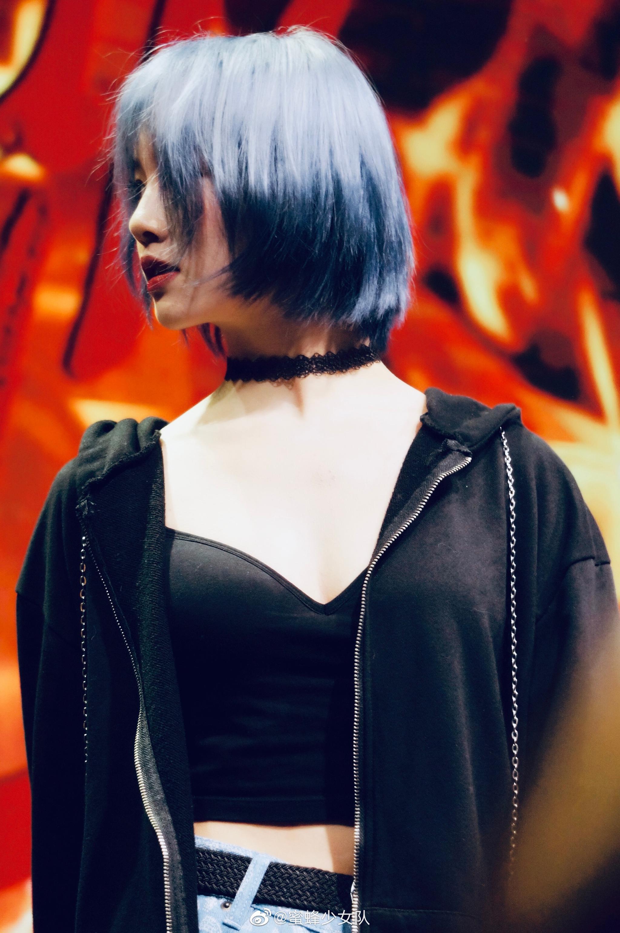 灯光急速切换颠覆感官体验loger陈乐一实力vocal燃炸全场