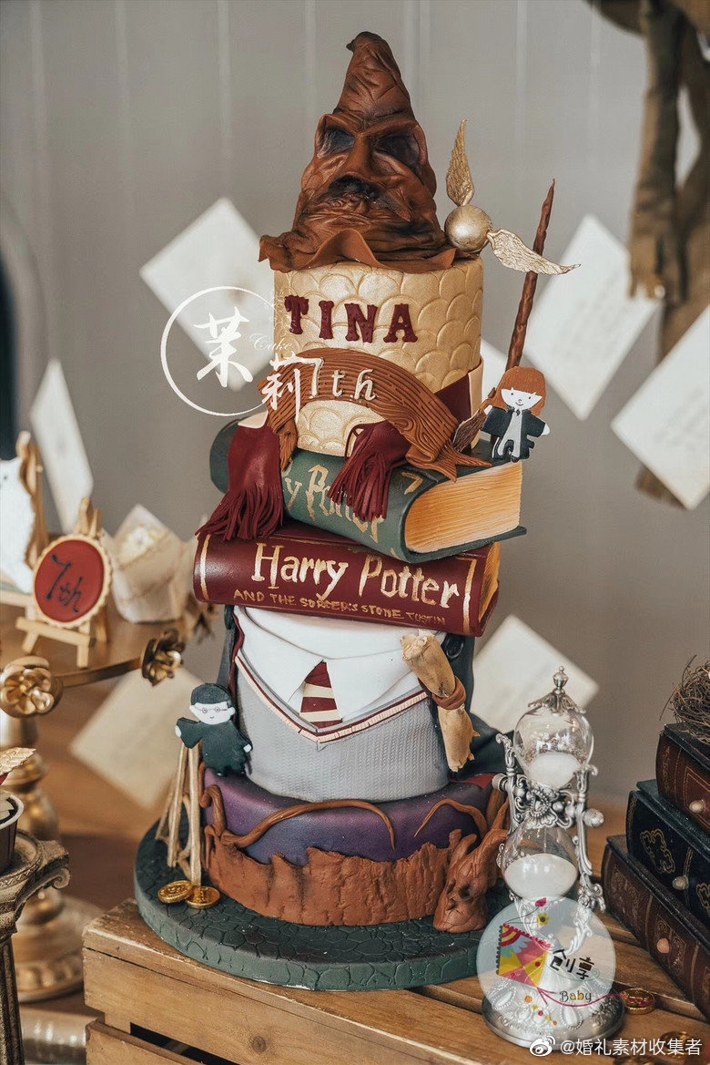 浓浓的学院风生日派对,还有哈利波特主题魔法蛋糕?想要吗?