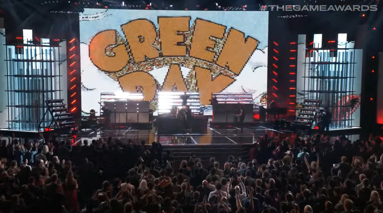 知名乐队green day在tga现场带来两段表演!