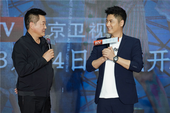 青春斗将开播赵宝刚郑爽现场解读青春