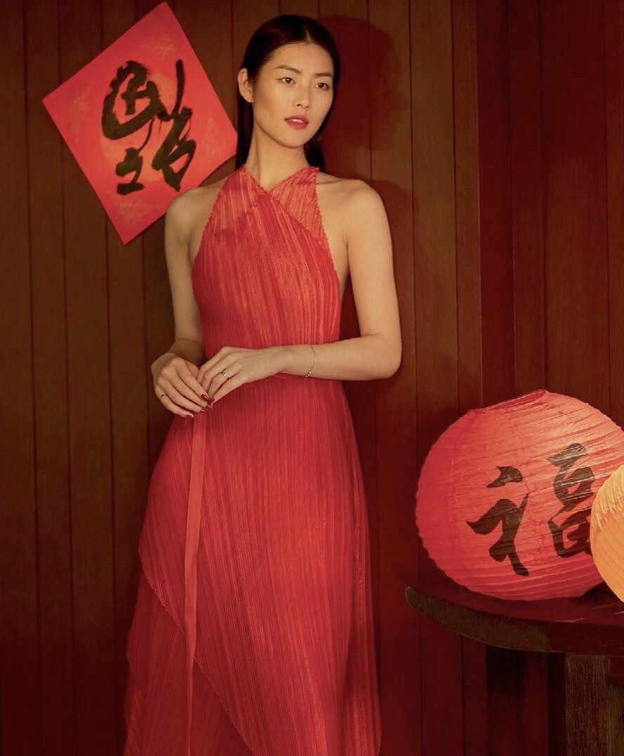 刘雯 X ELLE 中国红写真!|中国红|刘雯|写真_新浪新闻