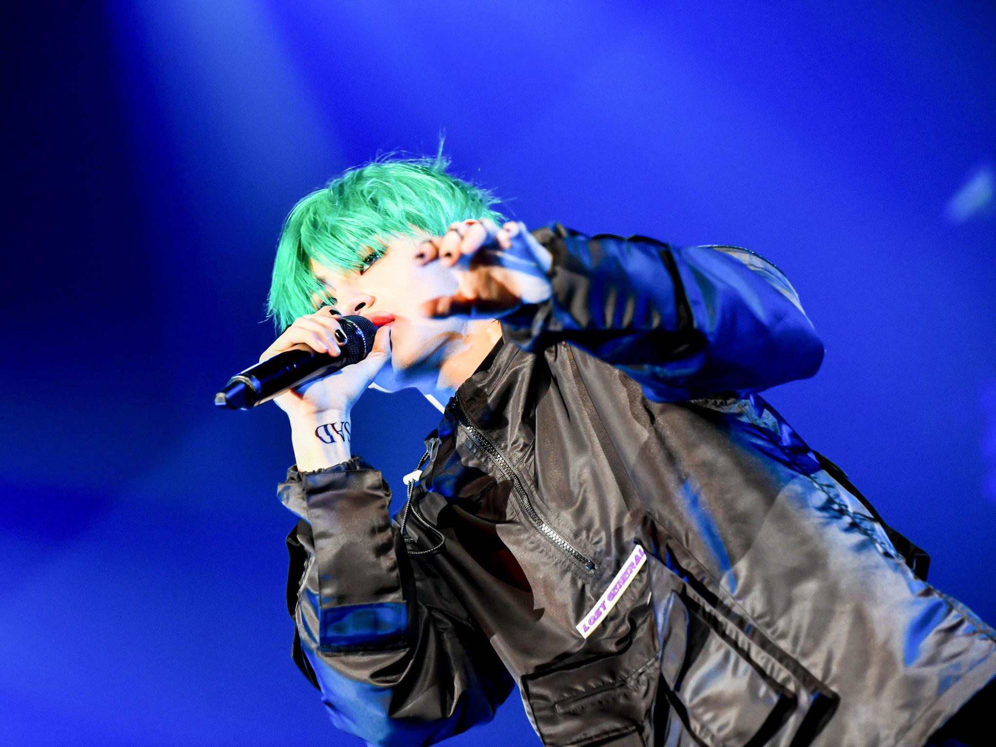 发色万花筒@小鬼-王琳凯 在深圳音乐会又又又更新发色了