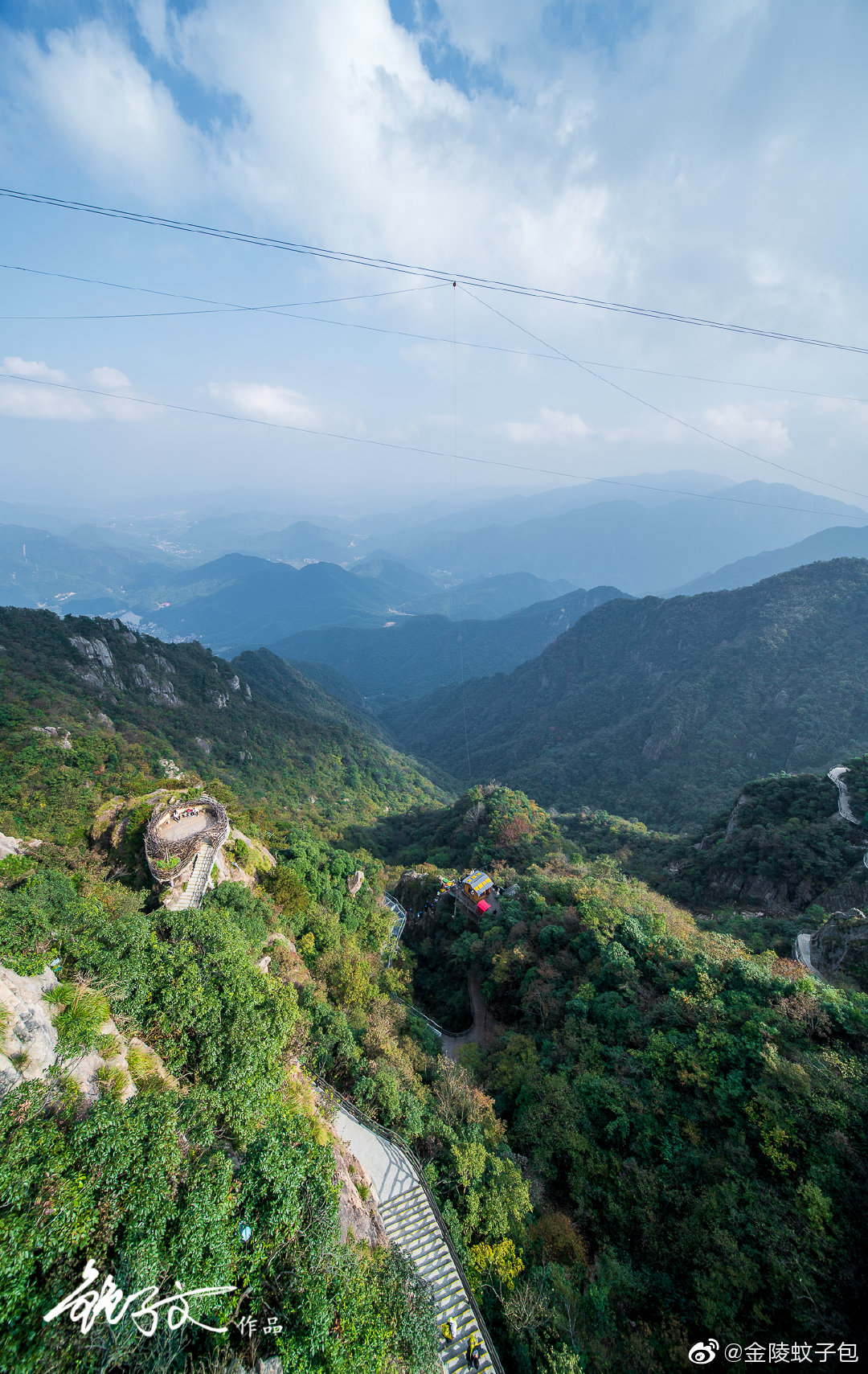 云上草原位于"中国最美乡村",安吉山川乡
