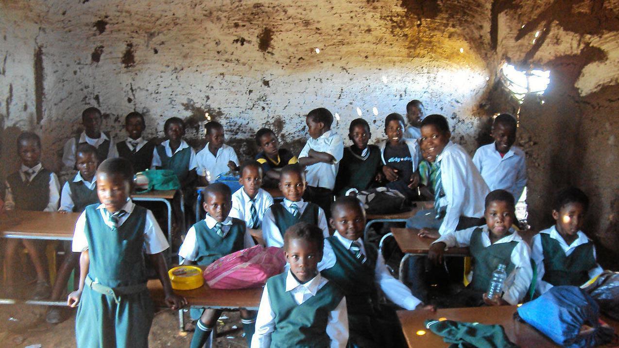 南非有多差劲?80%的小学生不识字,看不懂课本