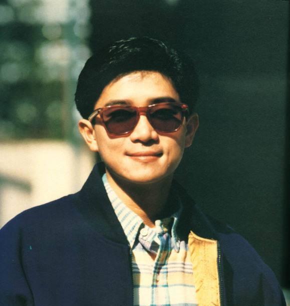 娱乐资讯:香港一代天王级歌手,一首经典歌曲被众人翻唱