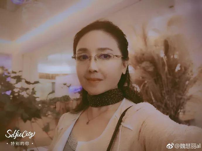 73岁猪八戒马德华64岁魏慧丽春晚再现经典高小姐女儿极美