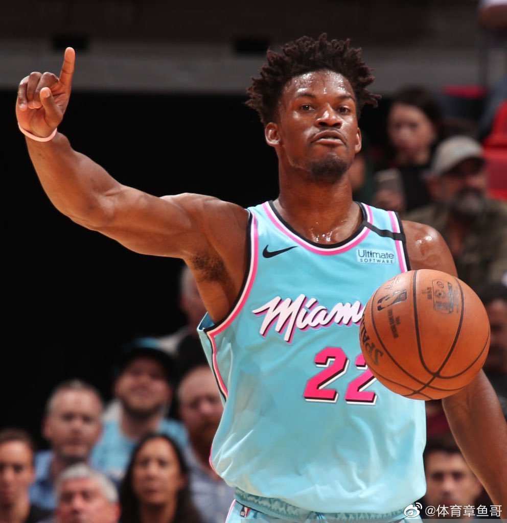 巴特勒状态稳定带队训练 球队核心展现领袖气质