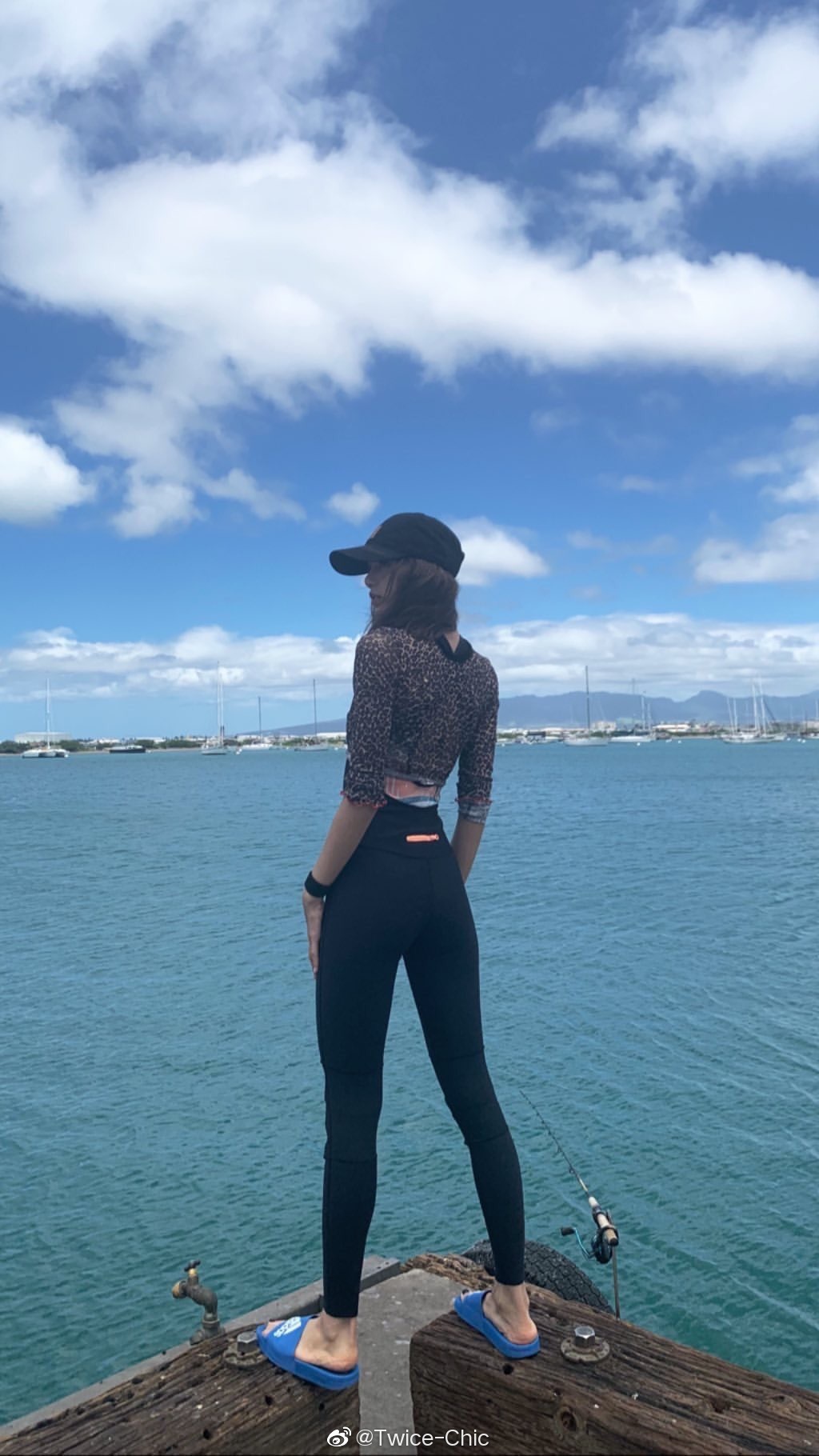 lisa夏威夷paddleboard上的婀娜莎莎