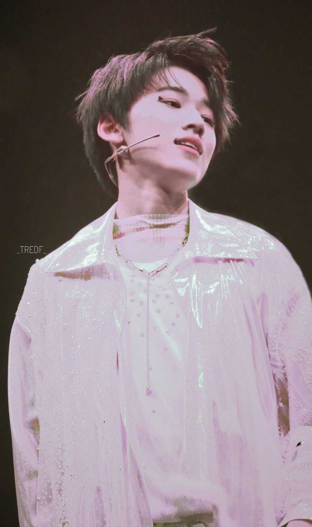 黄景瑜,justin黄明昊,张艺兴,鹿晗,吴亦凡,朱正廷,敖子逸,宋亚轩