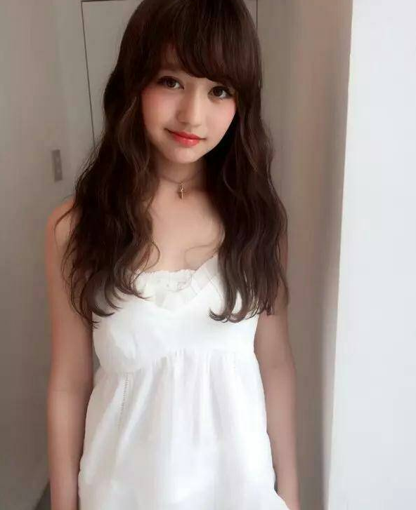 日本12岁混血美少女网络爆红但是真的不敢相信她