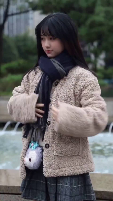 这个16岁的小妹妹让你心动了吗