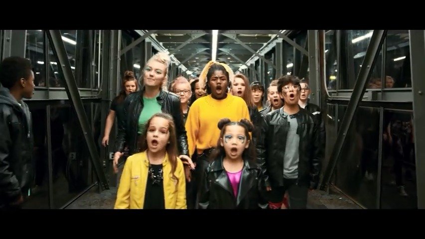 儿童合唱团演唱《believer》,原版唱的是成年人被岁月折磨过的呐喊