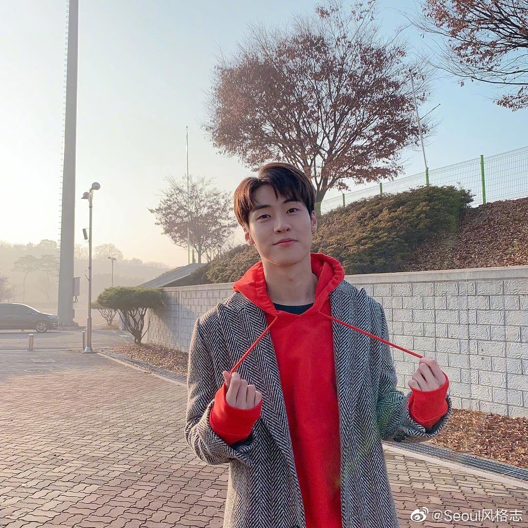 nflying组合队长李承协个子高长得帅会写歌好优秀一男人