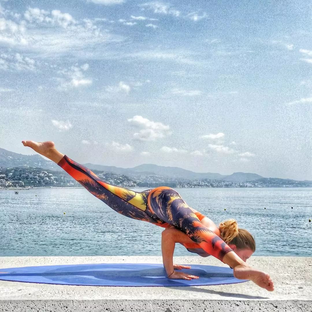 压力大心不静时怎么办,半个小时瑜伽运动还你一身轻松