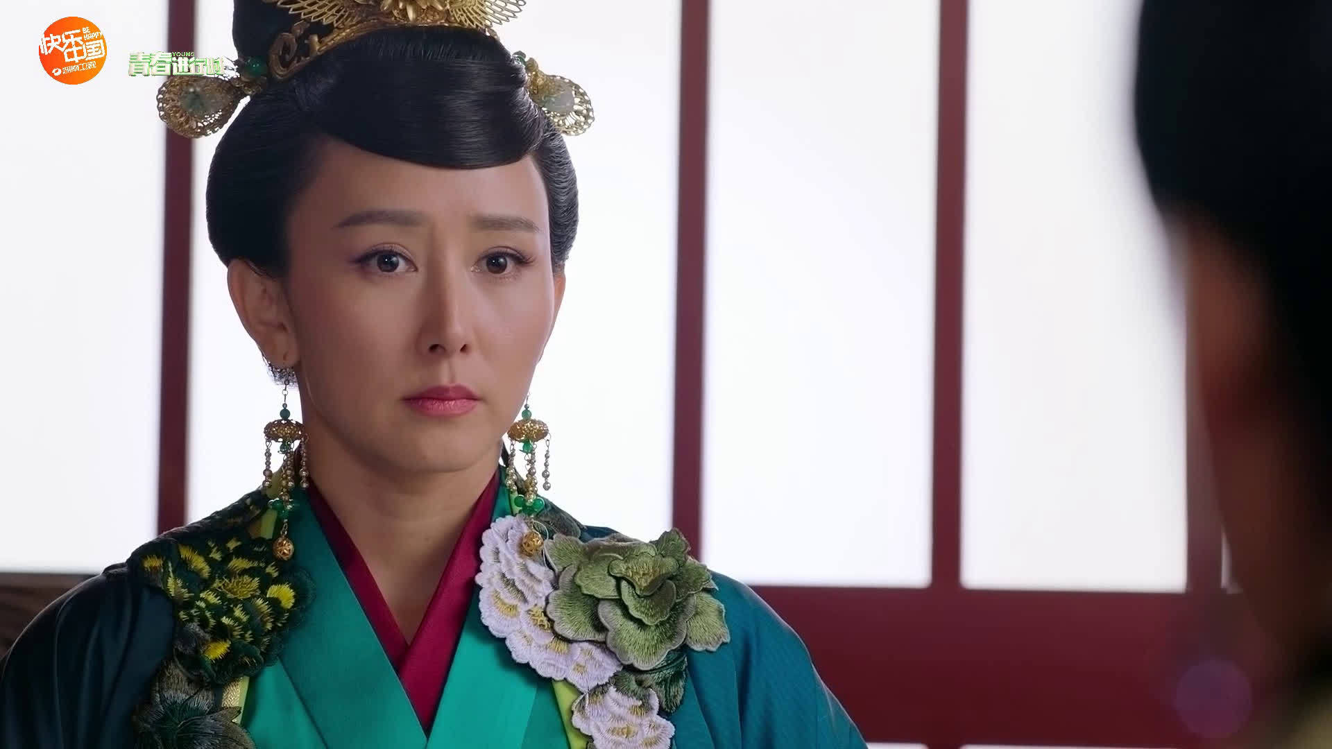 姜王后@胡静 听说又有人丧命在妲己@王丽坤 的宫中