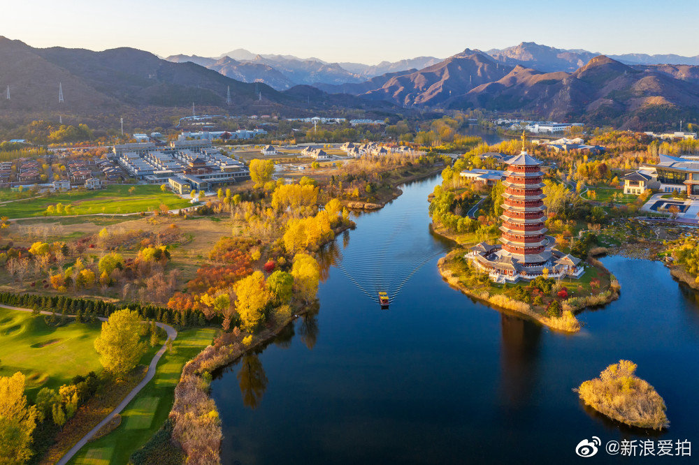 《雁栖秋色》@光影magic 拍摄地点:北京怀柔雁栖湖