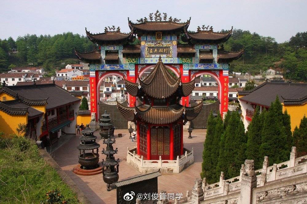安徽|九华山是地藏王菩萨的道场,所以这里有很多地藏禅寺