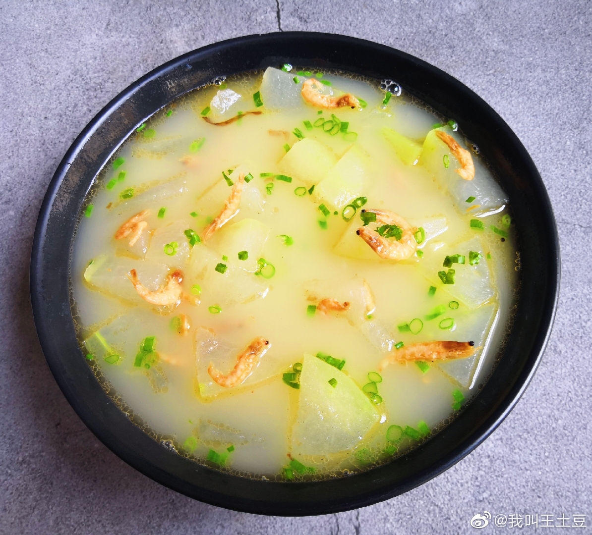 王厨子家常菜:清蒸小黄鱼,红烧肉,青椒土豆丝,番茄炒蛋,冬瓜海米