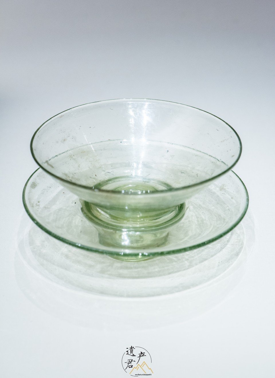 法门寺博物馆藏唐代玻璃茶盏和茶托