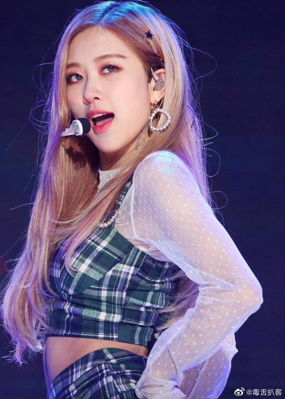 网友发现blackpink杂志汇总中rose几乎没有单人封