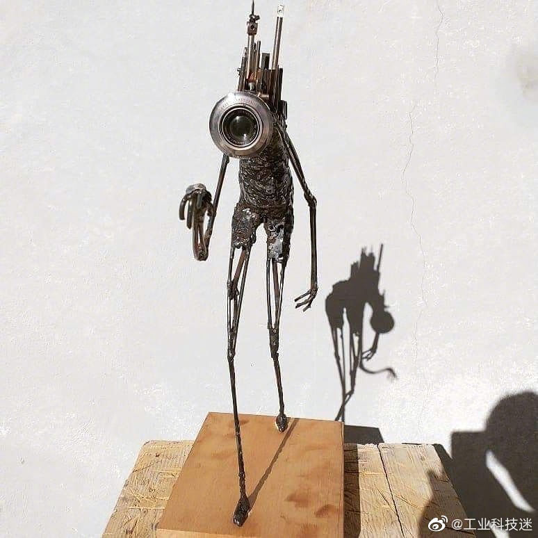 金属雕塑,艺术家一定有一颗工业的心!