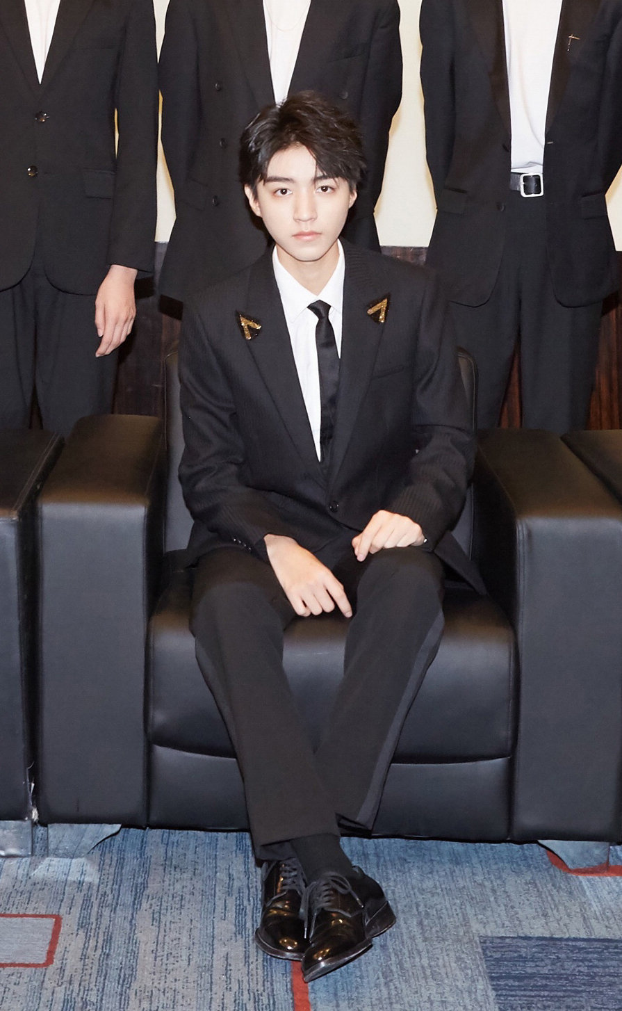 tf家族大合影tfboys台风少年们合影王俊凯 王源 易烊千玺丁程鑫