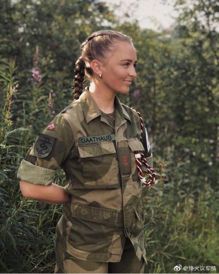 挪威女兵风采