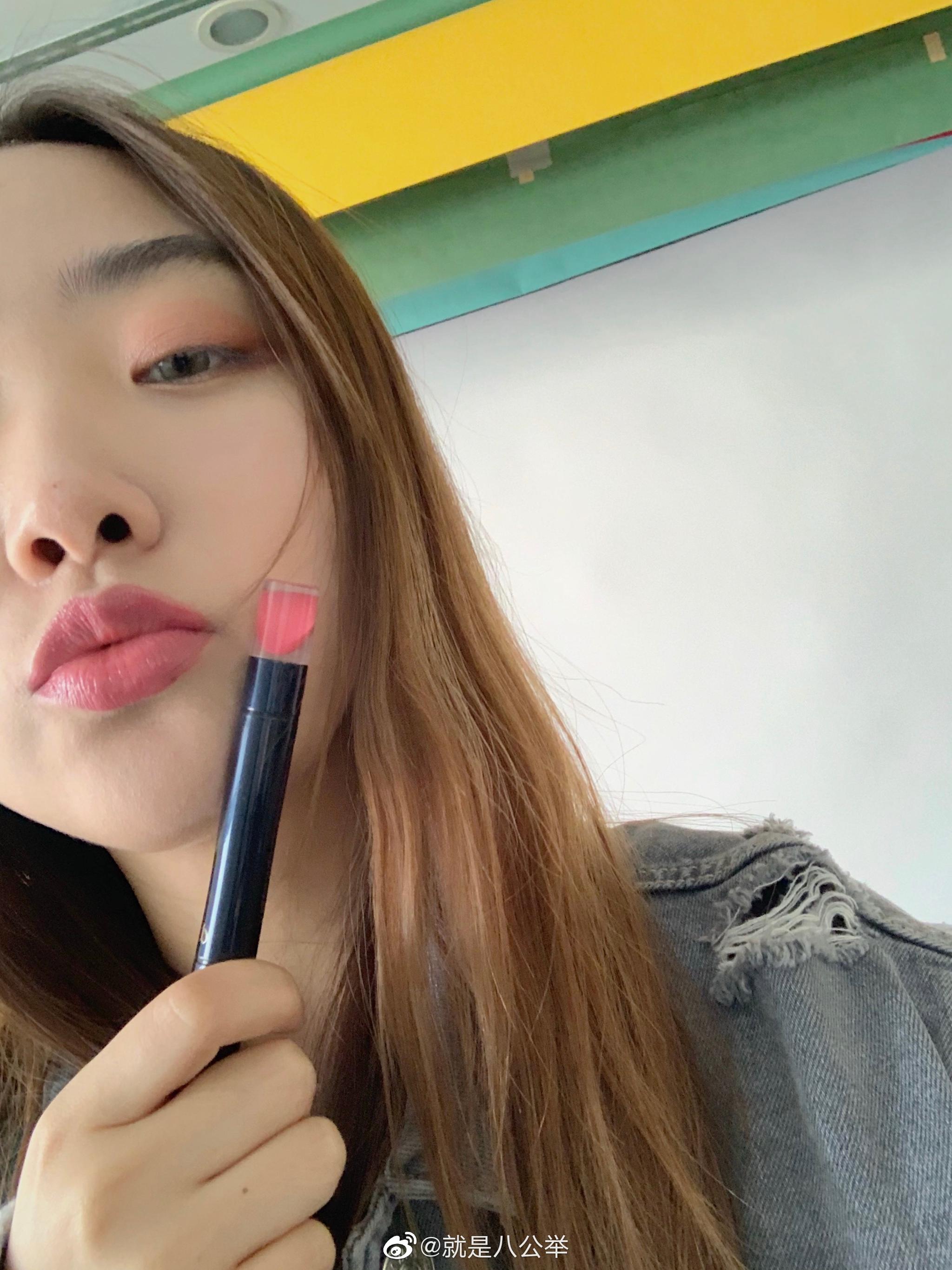 今天给大家来一波2019新品口红试色呀,这次是李佳琦种草过的cpb新品细
