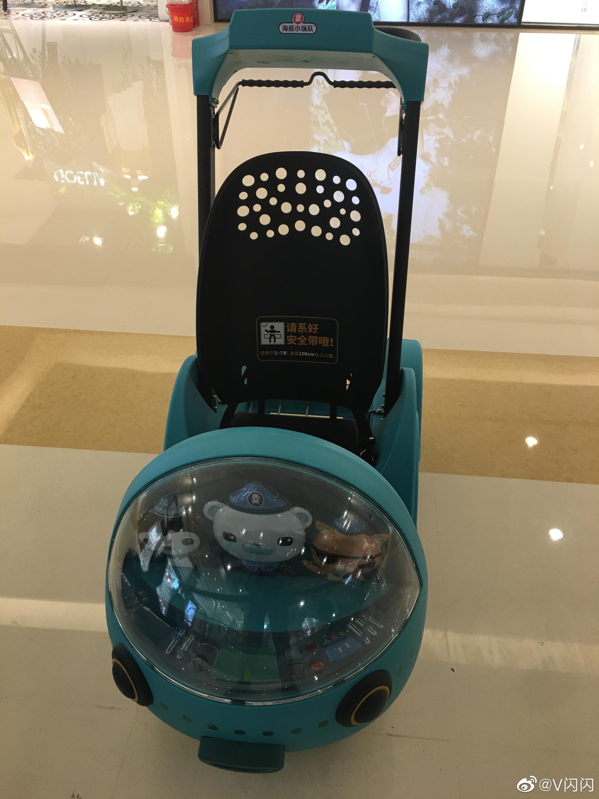 商场内的共享儿童推车我在北京都没见过在郑州见到了out了